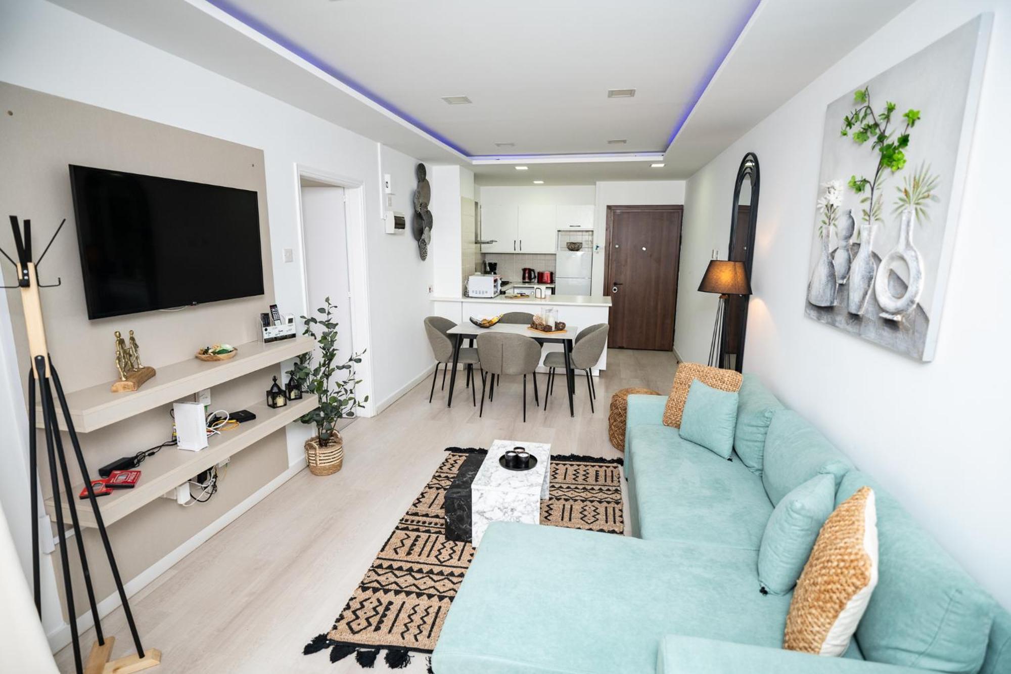 Lazuli Beach & Pool Apartment 501 Larnaca Dış mekan fotoğraf