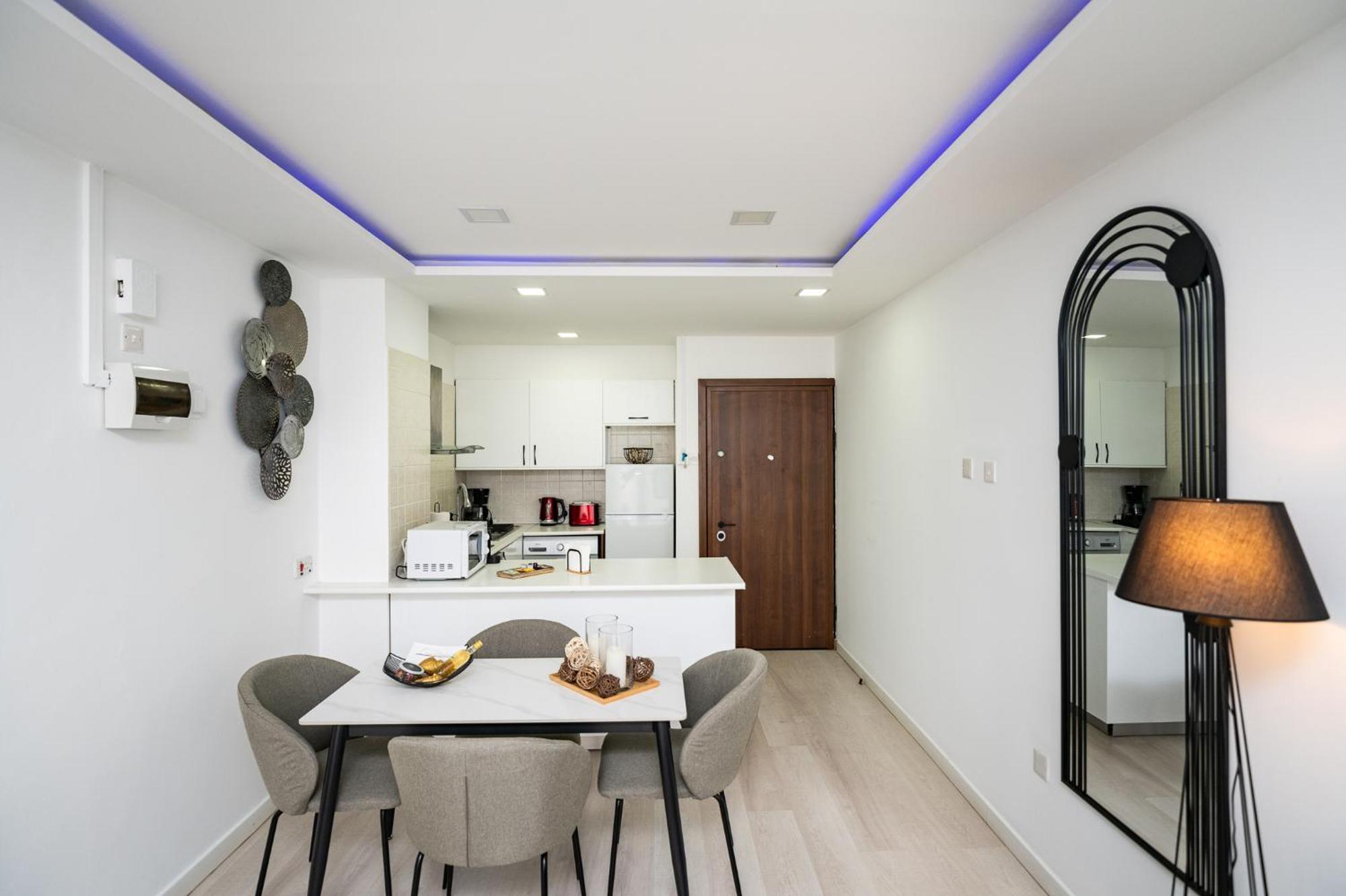 Lazuli Beach & Pool Apartment 501 Larnaca Dış mekan fotoğraf