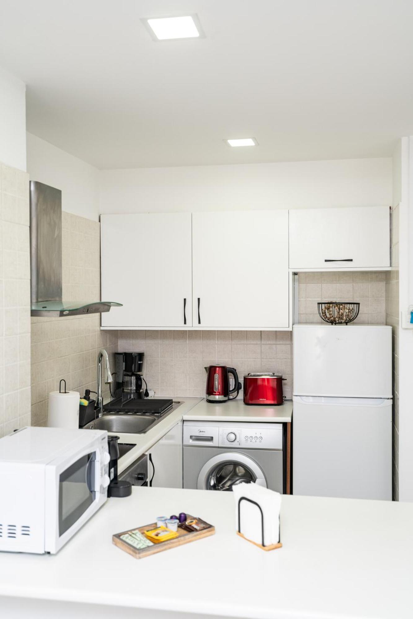 Lazuli Beach & Pool Apartment 501 Larnaca Dış mekan fotoğraf