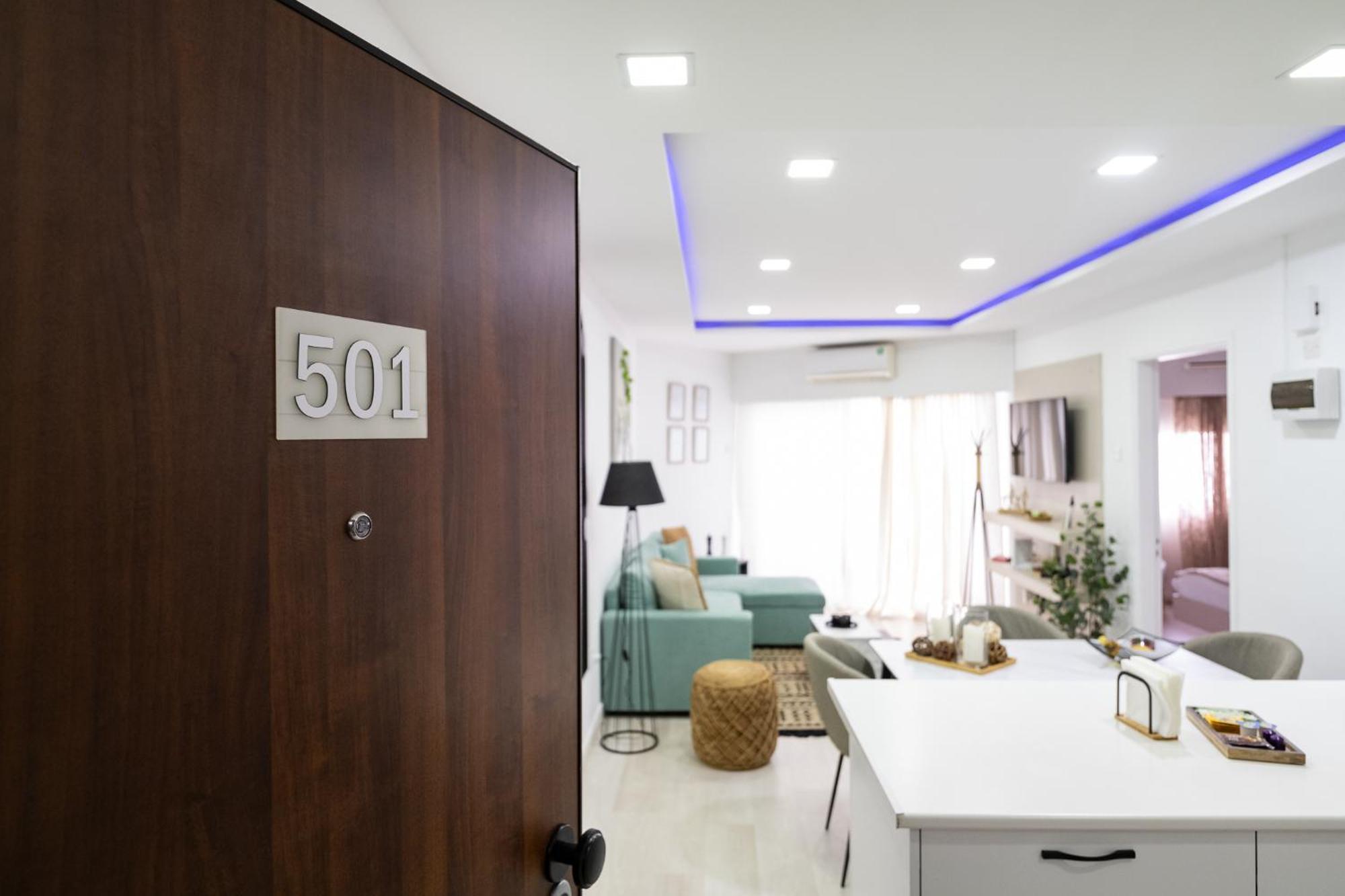 Lazuli Beach & Pool Apartment 501 Larnaca Dış mekan fotoğraf