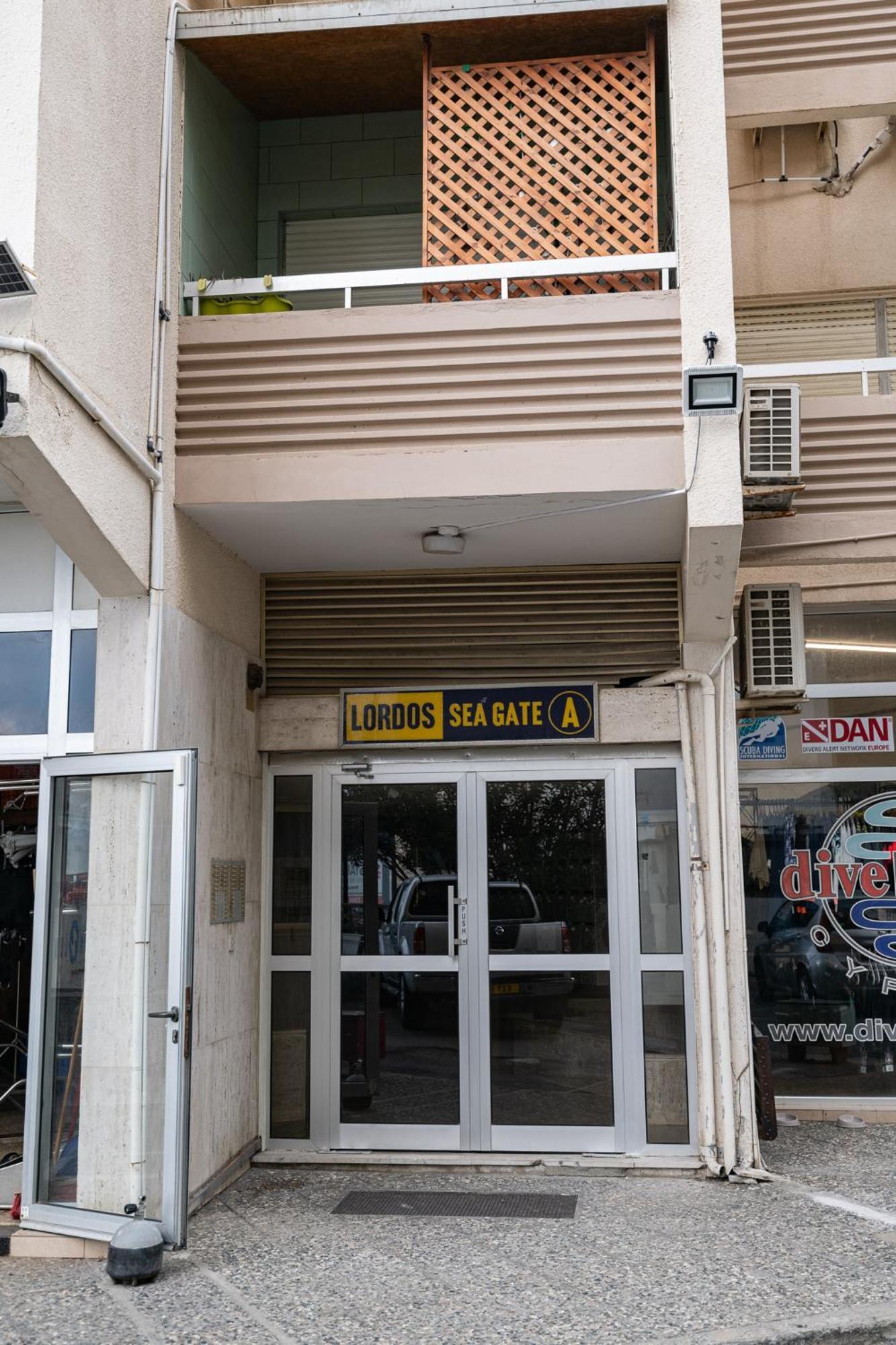 Lazuli Beach & Pool Apartment 501 Larnaca Dış mekan fotoğraf