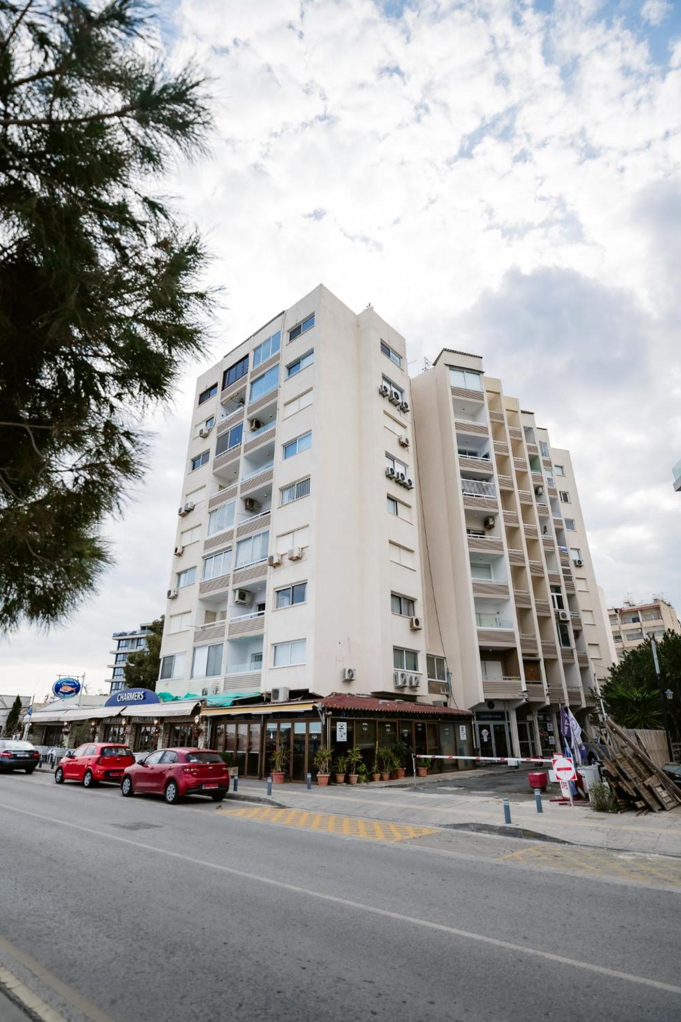 Lazuli Beach & Pool Apartment 501 Larnaca Dış mekan fotoğraf